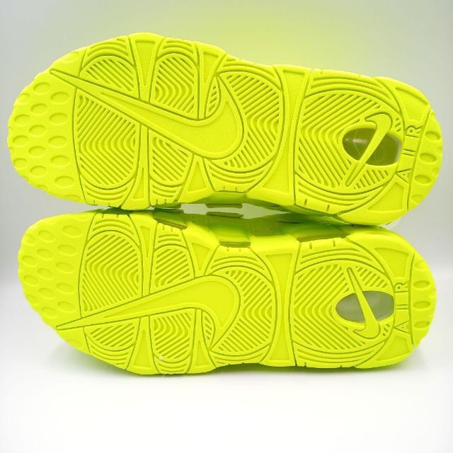 NIKE(ナイキ)の【日本未発売】ナイキ モアテン モアアップテンポ ボルト DX1790-700 メンズの靴/シューズ(スニーカー)の商品写真