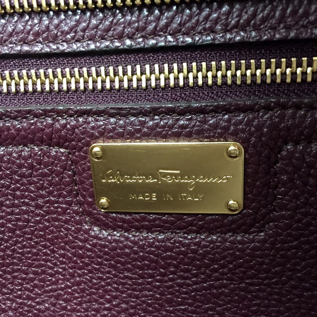 △△Salvatore Ferragamo サルヴァトーレフェラガモ エイミー