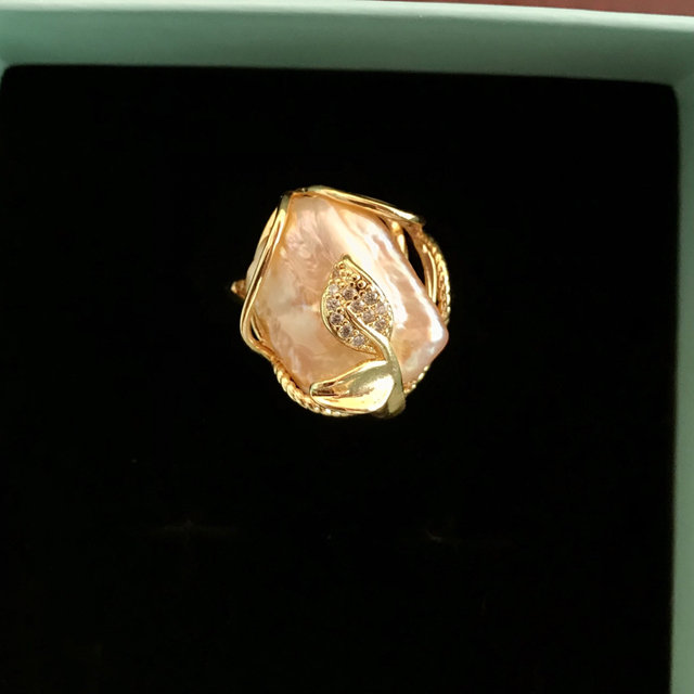 淡水バロックパール　リング  指輪 本真珠 レディースのアクセサリー(リング(指輪))の商品写真