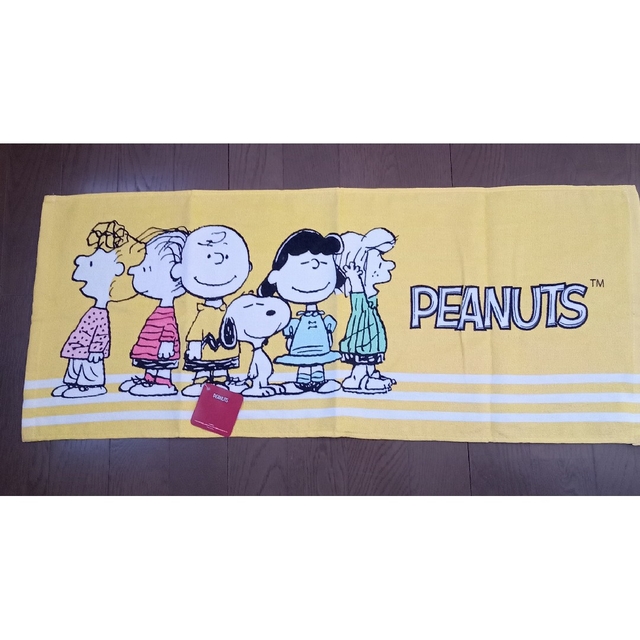 SNOOPY(スヌーピー)の新品未使用❤PEANUTS スヌーピーフェイスタオル 2枚セット エンタメ/ホビーのアニメグッズ(タオル)の商品写真