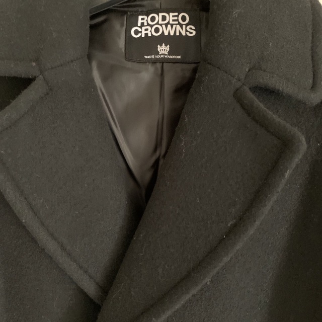 RODEO CROWNS(ロデオクラウンズ)のタグ付き ロデオクラウンズ　ブラック　コート レディースのジャケット/アウター(ロングコート)の商品写真