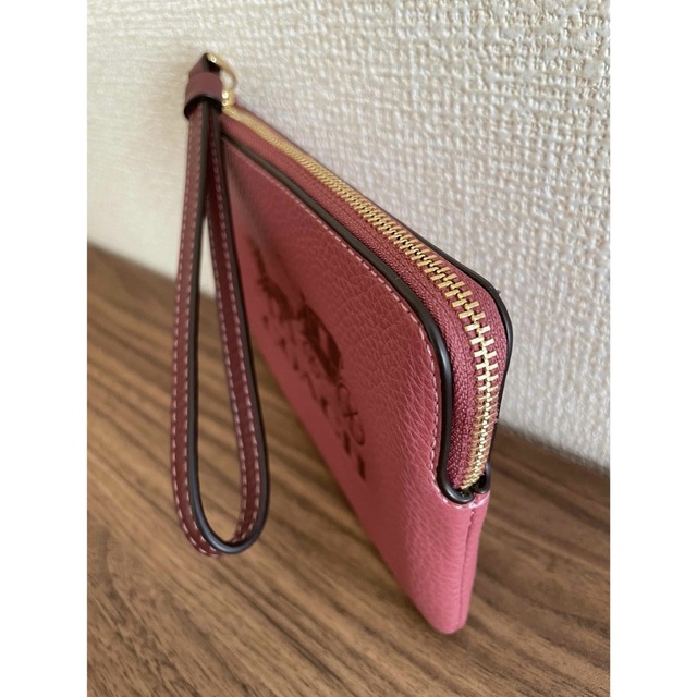 COACH(コーチ)の【新品未使用タグ付き】コーチ COACH ポーチ 財布 ワインレッド レディースのファッション小物(ポーチ)の商品写真