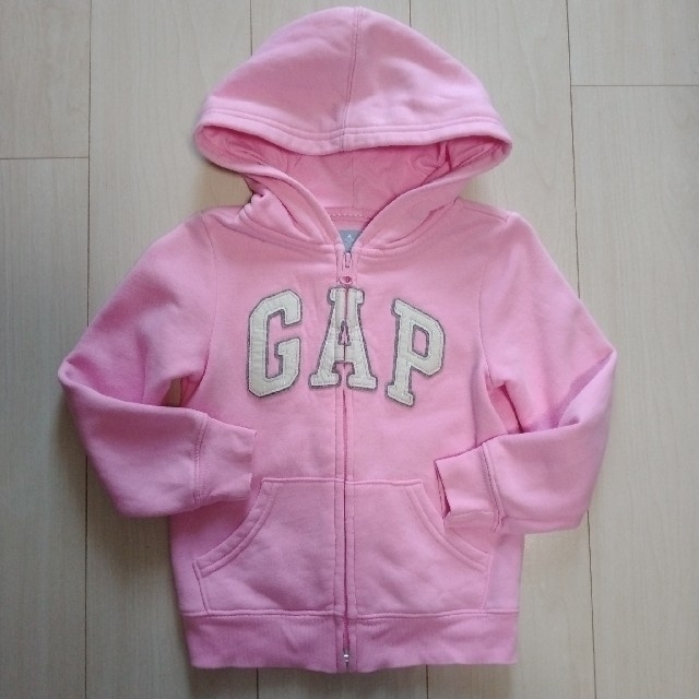 babyGAP(ベビーギャップ)の【値下げ】GAPパーカー キッズ/ベビー/マタニティのキッズ服女の子用(90cm~)(ジャケット/上着)の商品写真