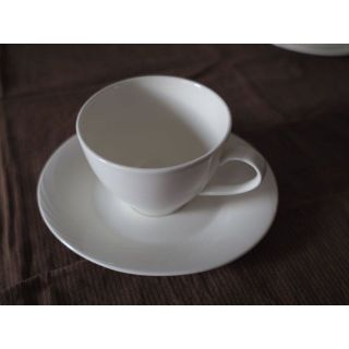 ナルミ(NARUMI)の新品 保管品 NARUMI カップ & ソーサー １セット(食器)