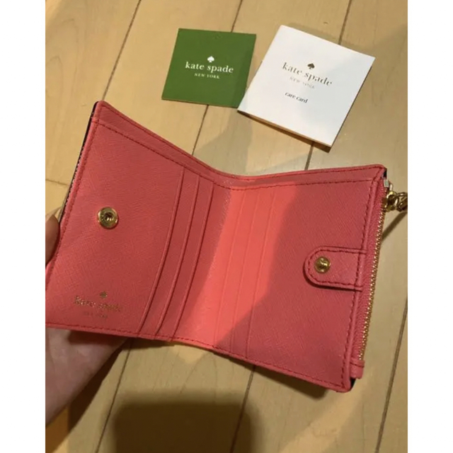 kate spade new york(ケイトスペードニューヨーク)のケイトスペード　二つ折り財布　財布　ピンク レディースのファッション小物(財布)の商品写真