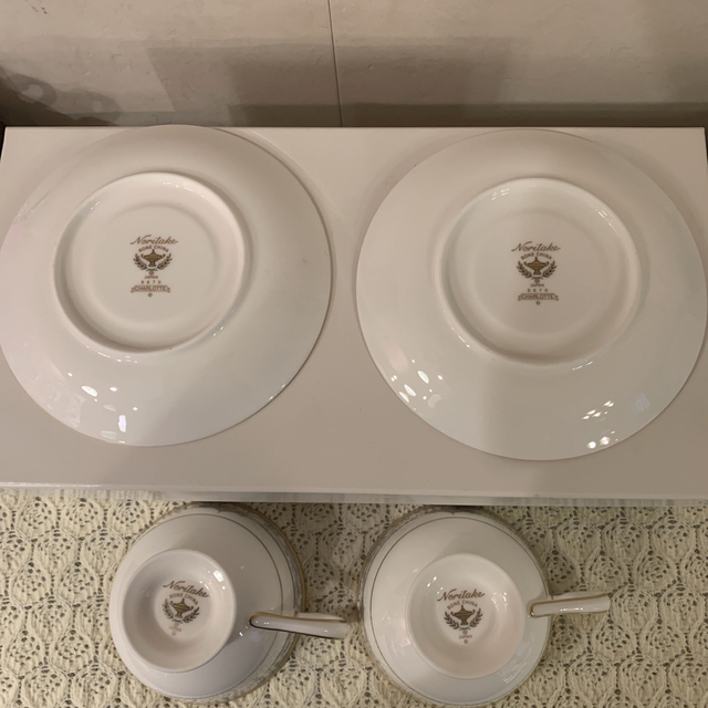 Noritake(ノリタケ)のノリタケ  シャーロット　CHARLOTTE カップ＆ソーサー　2客 インテリア/住まい/日用品のキッチン/食器(食器)の商品写真