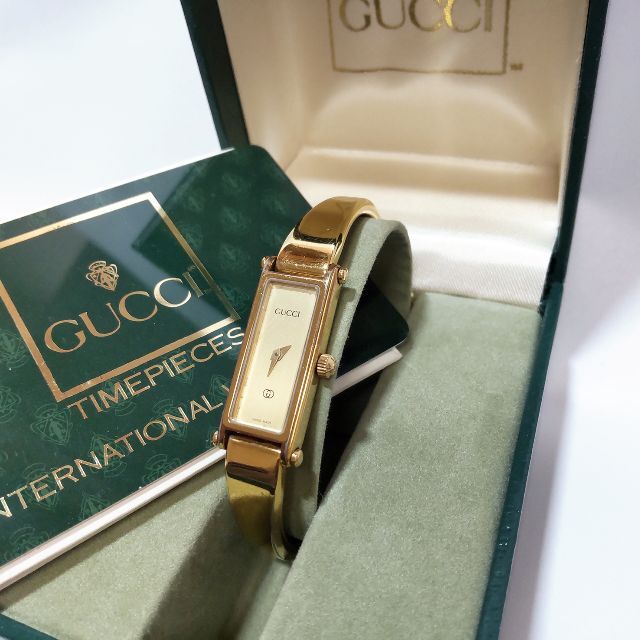 大人気新品 GUCCI グッチ 腕時計 1500L ゴールドカラー文字盤 可動品 