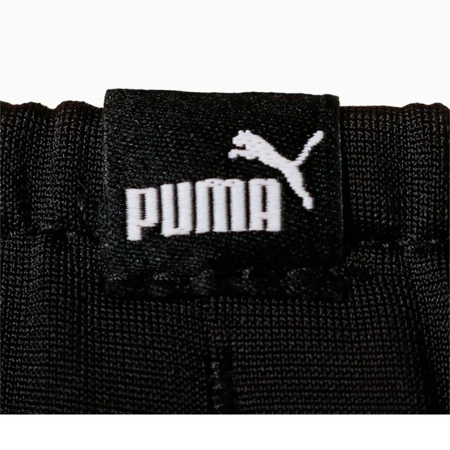 PUMA(プーマ)の【新品】プーマ　ジャージ　上下セット　ブラック　150cm　キッズ キッズ/ベビー/マタニティのキッズ服男の子用(90cm~)(その他)の商品写真