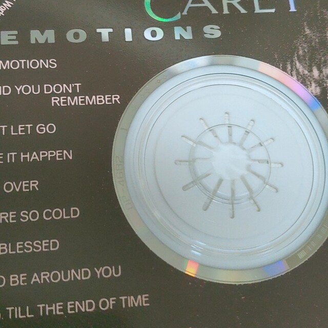 SONY(ソニー)のマライアキャリー Emotion国内盤CD エンタメ/ホビーのCD(ポップス/ロック(洋楽))の商品写真