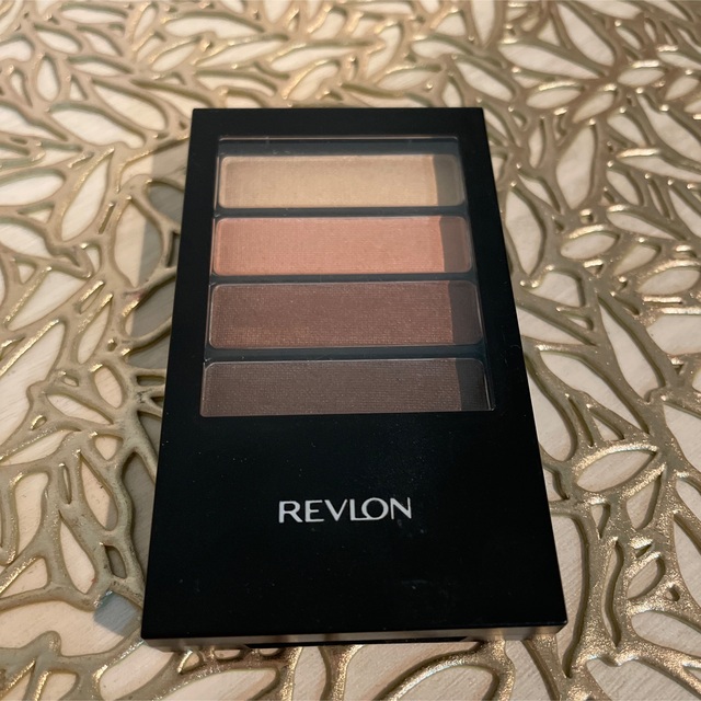 REVLON(レブロン)のREVRON アイシャドウ コスメ/美容のベースメイク/化粧品(アイシャドウ)の商品写真