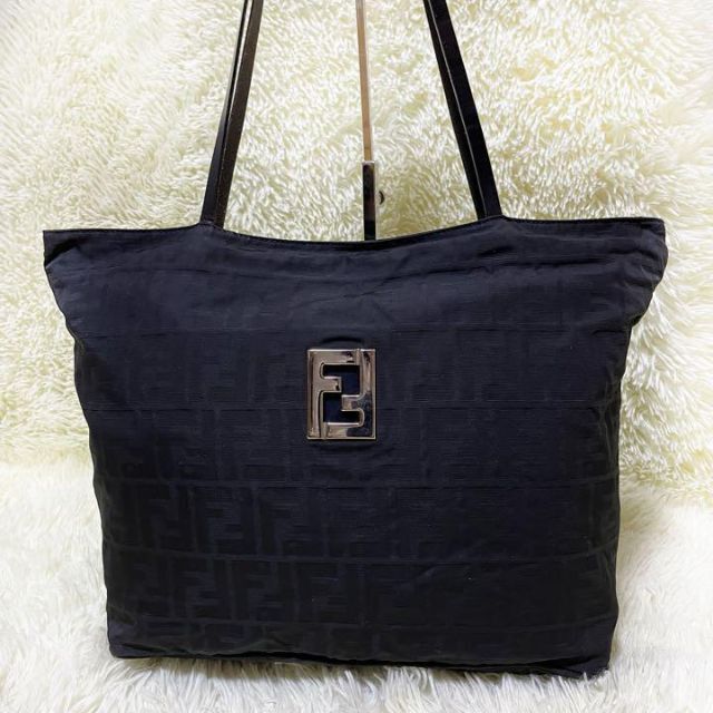 FENDI フェンディ　トートバック　ズッカ　ロゴ　キャンバス　レザー