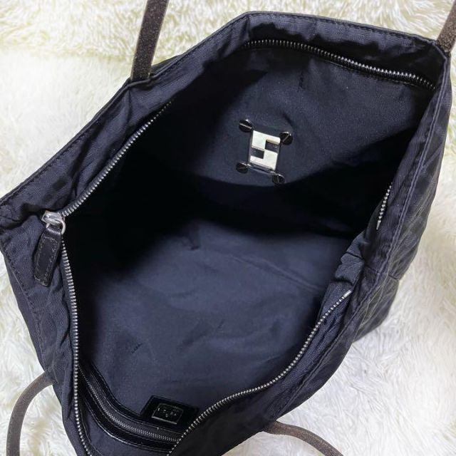 FENDI - ✨希少極美品✨フェンディ トートバッグ ズッカ柄 FF金具 黒