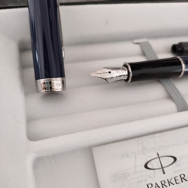 Parker(パーカー)の【新品未使用】パーカーPARKER 万年筆 ソネット ペン先18K インテリア/住まい/日用品の文房具(ペン/マーカー)の商品写真