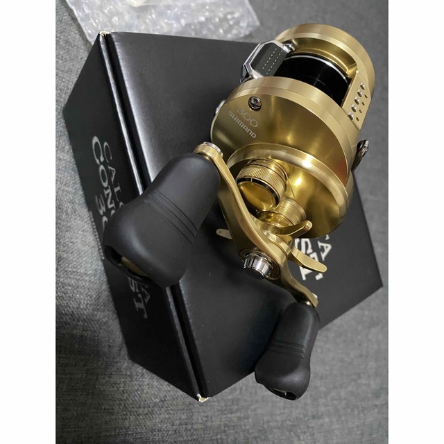 SHIMANO - 美品！18カルカッタコンクエスト300の通販 by ABCMshop ...