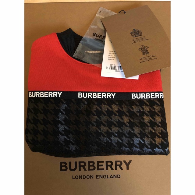 BURBERRY(バーバリー)のBurberry バーバリー　トレーナー　 18M 86cm キッズ/ベビー/マタニティのベビー服(~85cm)(トレーナー)の商品写真