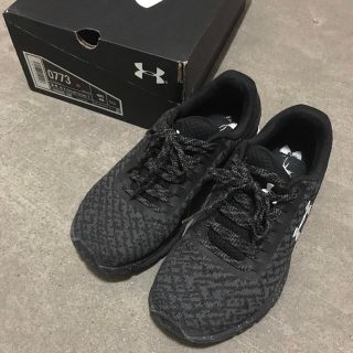 アンダーアーマー(UNDER ARMOUR)の31 under armor スニーカー アンダーアーマー(スニーカー)