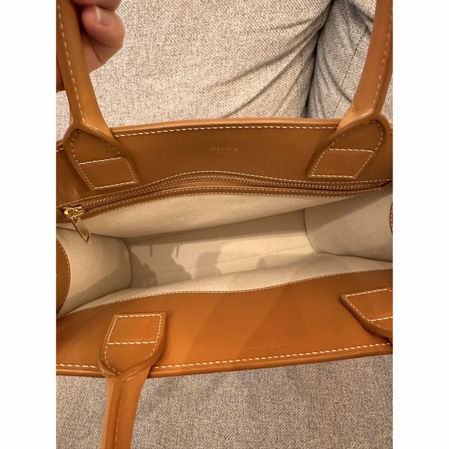 celine(セリーヌ)の35%OFF【新品・未使用】CELINE セリーヌ　スモールバーティカルカバ レディースのバッグ(ハンドバッグ)の商品写真