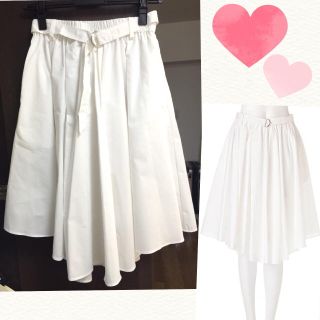 ジルバイジルスチュアート(JILL by JILLSTUART)の今季❤︎イレギュラーヘムスカート(ひざ丈スカート)