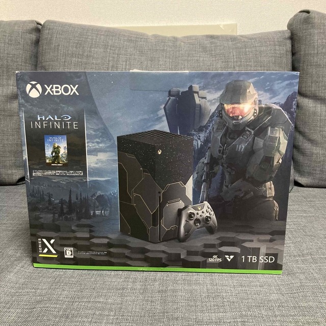 Xbox(エックスボックス)のxbox series x HALO INFINITE リミテッドエディション エンタメ/ホビーのゲームソフト/ゲーム機本体(家庭用ゲーム機本体)の商品写真