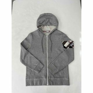 MONCLER - 新品同様 モンクレール ガムブルー パーカー サイズMの通販 ...