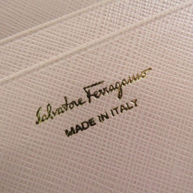美品 Salvatore Ferragamo フェラガモ カードケース 1点 ピンク 美品 Salvatore Ferragamo フェラガモ カードケース 1点 ピンク