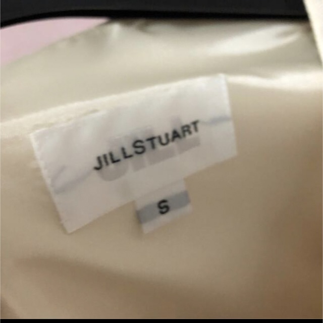 JILLSTUART(ジルスチュアート)のJILLSTUART ドレス　ワンピース　白　ホワイト レディースのワンピース(ひざ丈ワンピース)の商品写真