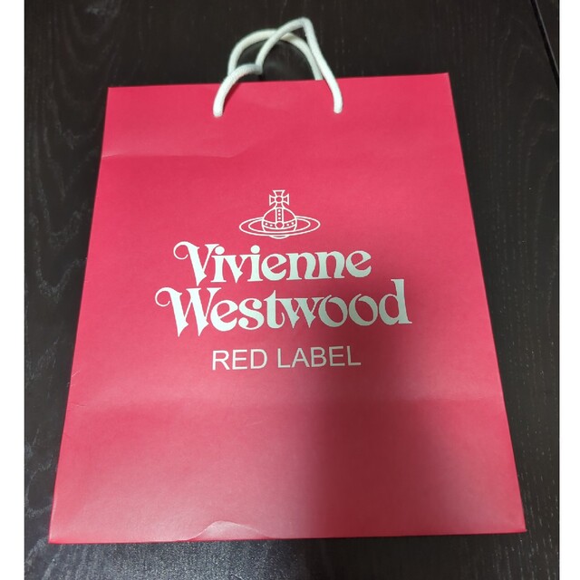 Vivienne Westwood(ヴィヴィアンウエストウッド)のヴィヴィアン　ショップ袋赤　2枚 レディースのバッグ(ショップ袋)の商品写真