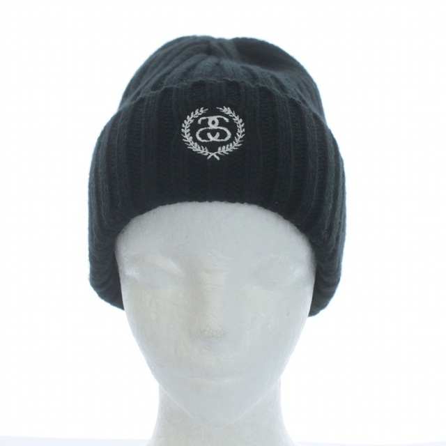 STUSSY(ステューシー)のステューシー クレストビーニー ニット帽 大きめリブ ロゴ O/S 黒 白 レディースの帽子(その他)の商品写真