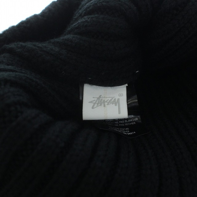 STUSSY(ステューシー)のステューシー クレストビーニー ニット帽 大きめリブ ロゴ O/S 黒 白 レディースの帽子(その他)の商品写真