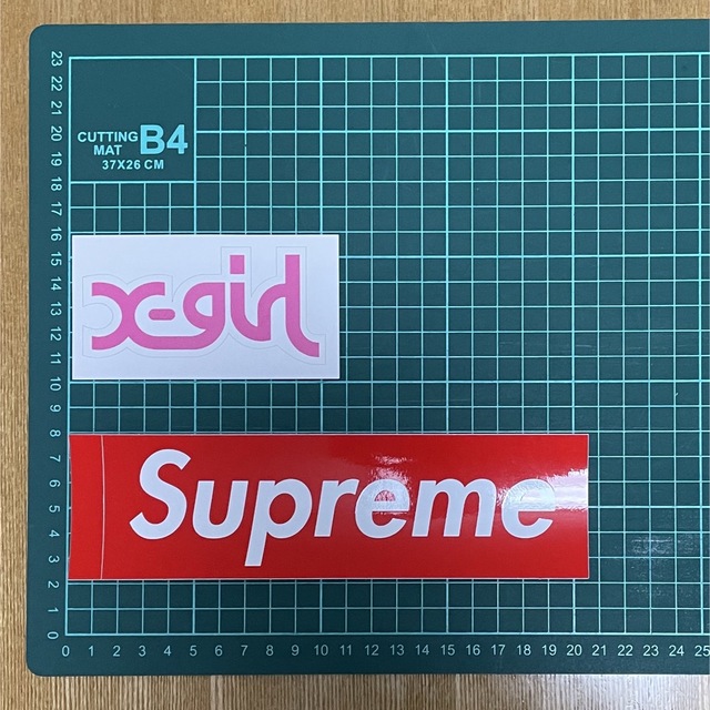 Supreme カッティング ボックスロゴ ステッカー 4枚 アウトレット買蔵