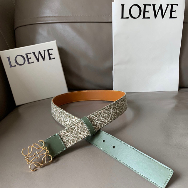 LOEWE ロエベ＊ アナグラム ベルト 大人女性の