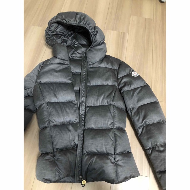 モンクレール正規品MONCLER シルバージャケット/アウター