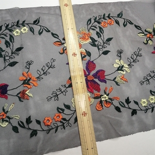 No. 685 高級 刺繍  チュールレース  花 3m