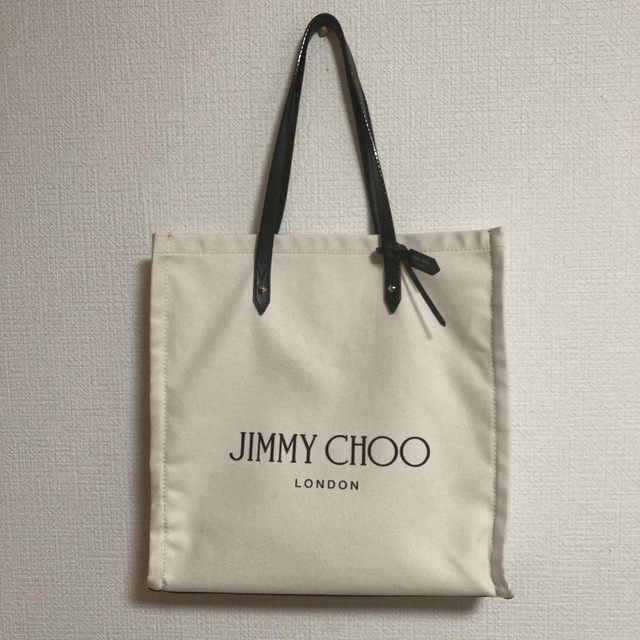 JIMMY CHOO(ジミーチュウ)のjimmy choo ロゴ　トートバッグ　キャンバス レディースのバッグ(トートバッグ)の商品写真
