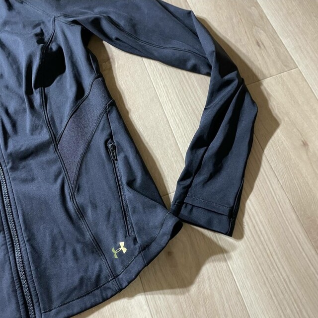 UNDER ARMOUR(アンダーアーマー)のX-5　アンダーアーマー！サイズ XL ジップ ジャージパーカー レディースのトップス(パーカー)の商品写真