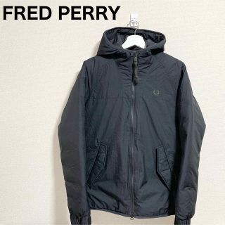 フレッドペリー(FRED PERRY)の★美品★フレッドペリー 中綿ジャケット パーカー メンズ 黒 ワンポイントロゴ(ブルゾン)