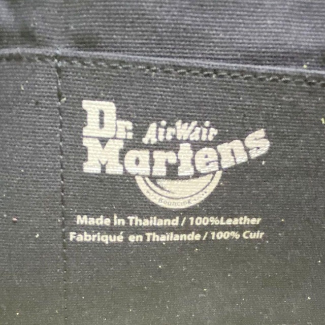 Dr.Martens(ドクターマーチン)のDr.Martens ドクターマーチン バックパック レザー イエロー レディースのバッグ(リュック/バックパック)の商品写真