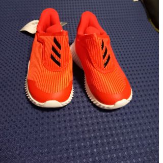 アディダス(adidas)のキッズ　シューズ(スニーカー)