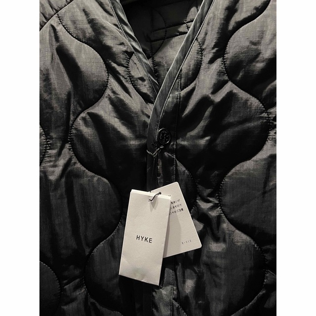 HYKE(ハイク)のHYKE(ハイク) QUILTED LINER COAT レディースのジャケット/アウター(ノーカラージャケット)の商品写真