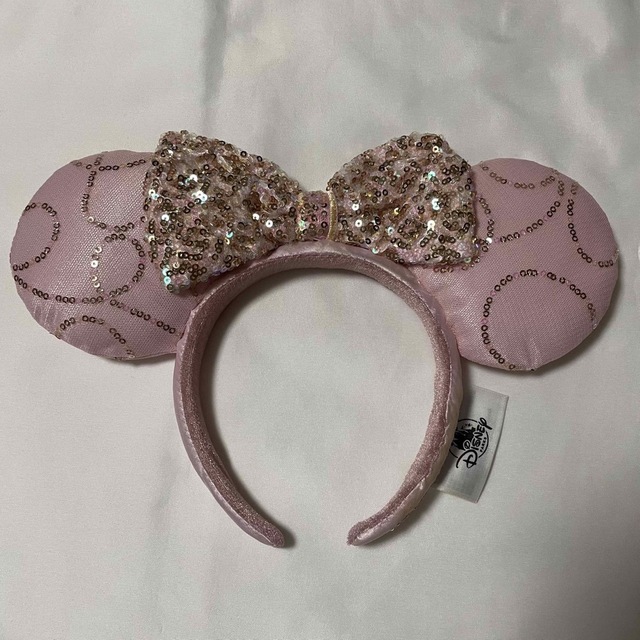 Disney 匿名配送 海外ディズニー プリンセス ゴールド スパンコール カチューシャの通販 By Ju S Shop ディズニーならラクマ