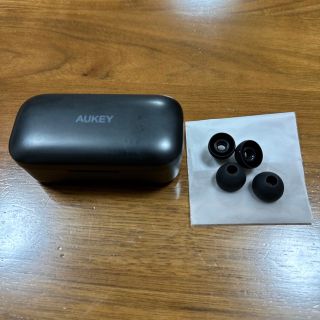 ワイヤレスイヤホン AUKEY Bluetooth(ヘッドフォン/イヤフォン)