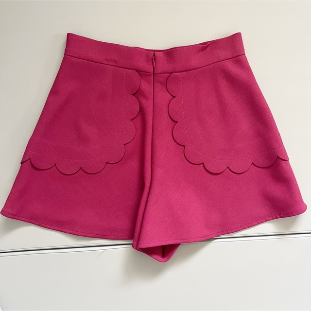 ☆新品タグ付き☆ RED VALENTINO ショートパンツ | www.jarussi.com.br