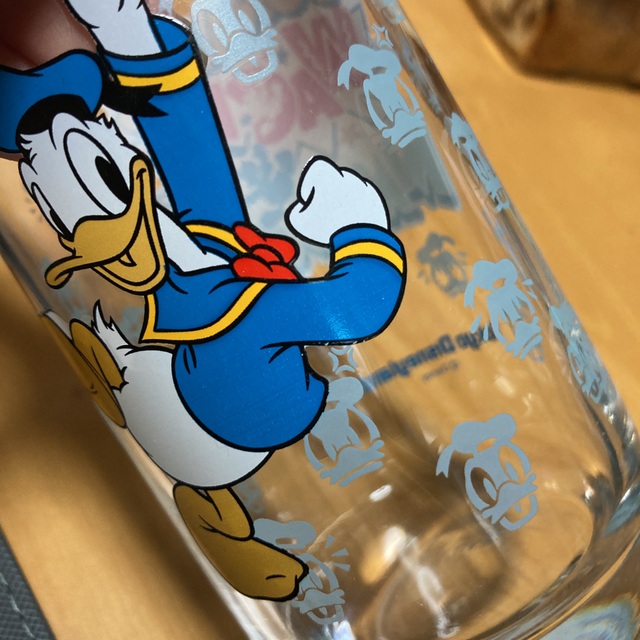 ドナルドダック(ドナルドダック)の【新品】ドナルドダック　DONALD'S WACKY KINGDOM  コップ インテリア/住まい/日用品のキッチン/食器(グラス/カップ)の商品写真