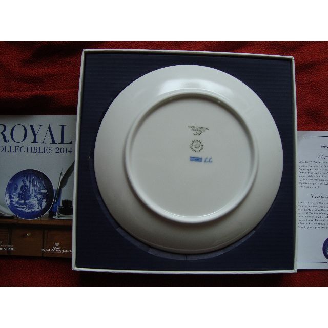 ROYAL COPENHAGEN(ロイヤルコペンハーゲン)のロイヤルコペンハーゲンイヤープレート2014 エンタメ/ホビーの美術品/アンティーク(陶芸)の商品写真