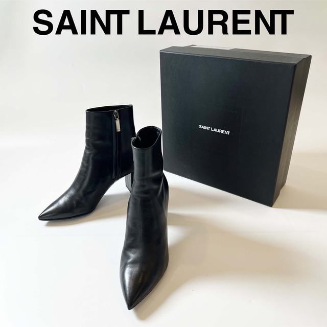 Saint Laurent(サンローラン)の【美品】サンローラン パリ YSL金具 ロゴ ショート ブーツ レディースの靴/シューズ(ブーツ)の商品写真