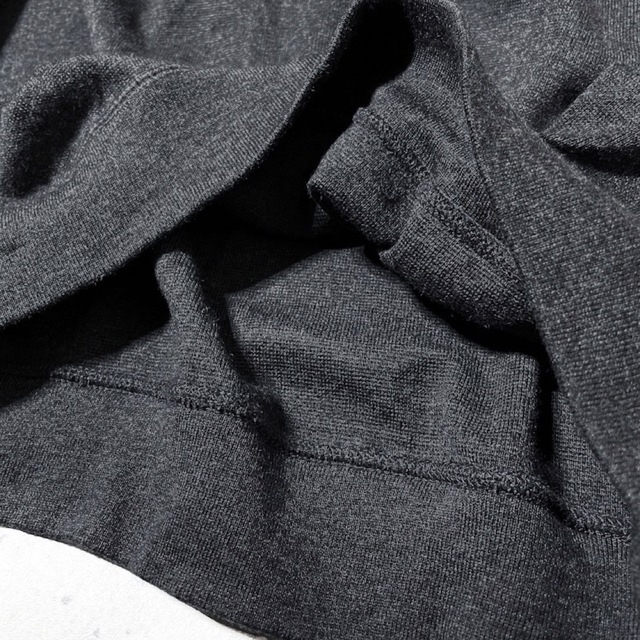L ブラックグレー 胸刺繍 コットン 襟付き ポロニット ポロスウェット 古着 メンズのトップス(スウェット)の商品写真