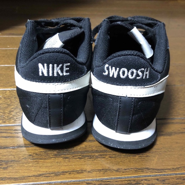 NIKE - NIKE SWOOSH スニーカーの通販 by shop｜ナイキならラクマ