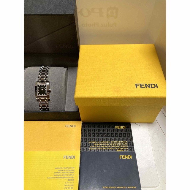 未使用！　FENDI フェンディ　12pダイヤ付き　電池新品　レディース腕時計