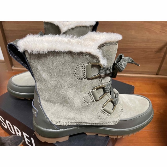 SOREL(ソレル)の美品　ソレル　ティボリⅣ 24センチ　セージ レディースの靴/シューズ(ブーツ)の商品写真