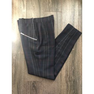 ザラ(ZARA)のZARA センタープレス　パンツ　チェック柄(カジュアルパンツ)